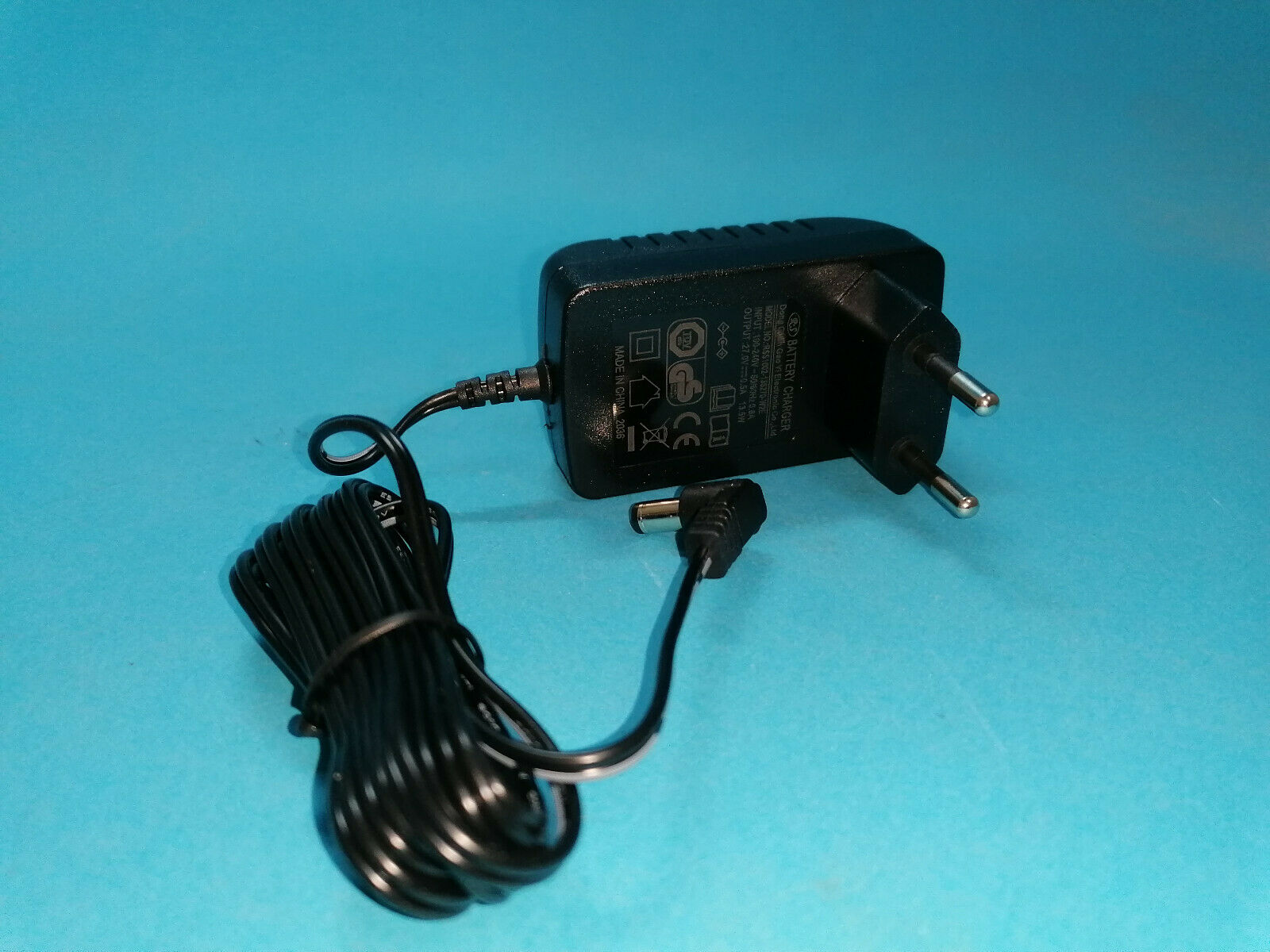 ARIETE CARICA BATTERIE PER SCOPA A BATTERIA 22V LITHIUM DIGITAL 2722 2724 2757