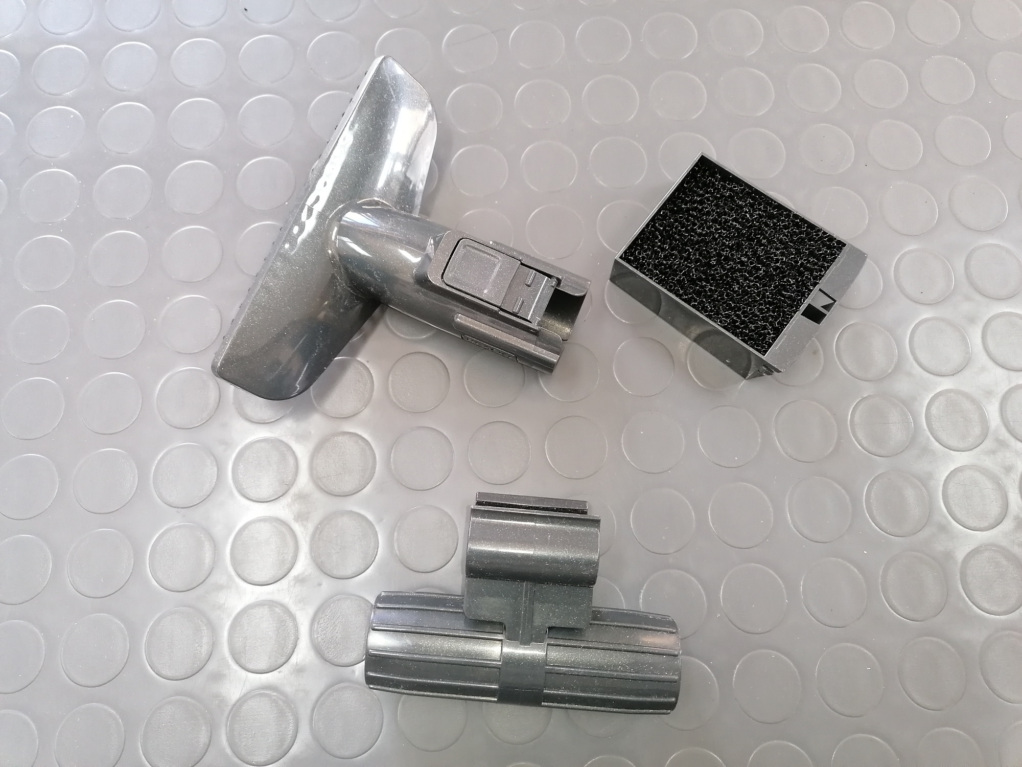BLACK+DECKER KIT SPAZZOLA FILTRO PER SCOPA POWER SERIES EXTREME BHFEV362D