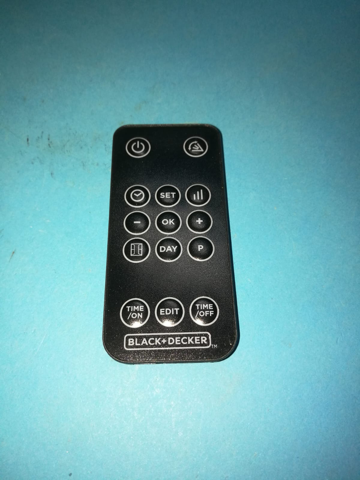 BLACK+DECKER TELECOMANDO PER TERMOCONVETTORE A PARETE BXWSH2000E