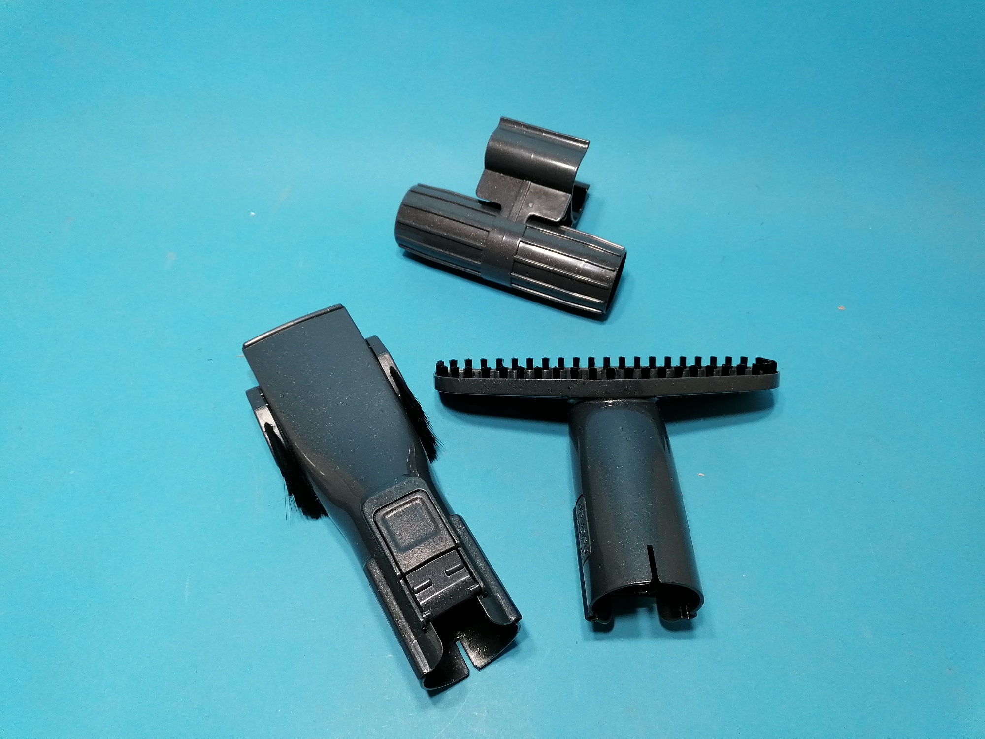 BLACK+DECKER KIT SPAZZOLE PORTAUTENSILE SCOPA POWER SERIES EXTREME BHFEV182CP 