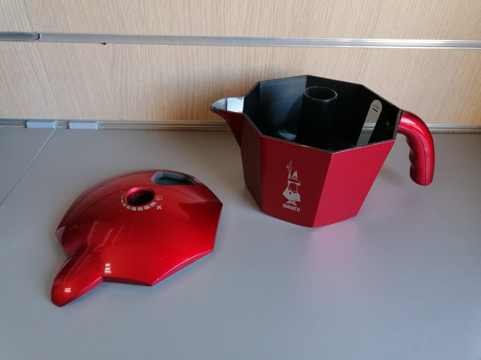 BIALETTI serbatoio contenitore acqua con coperchio per MOKONA CF40 CF41 rosso